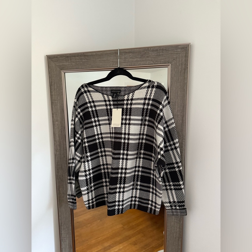 Adrienne Vittadini Women’s Sweater Size Large NWT